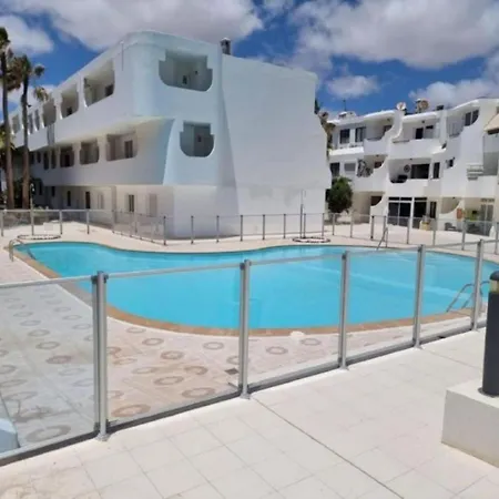 Ocean Pirate Apartment